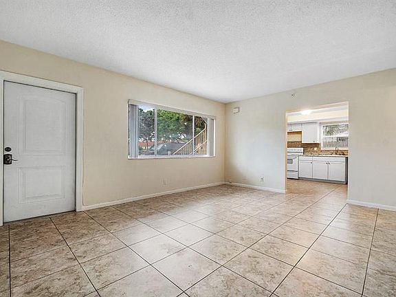 5th image of 701 NE 7th Ave #4