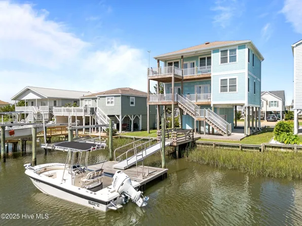 130 Raleigh Street, Holden Beach, NC 28462