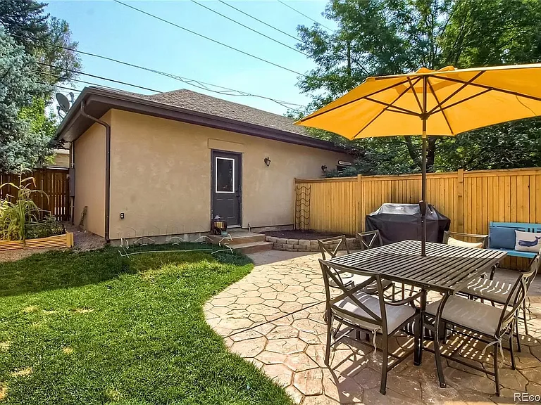 884 S Emerson St — Photo 14