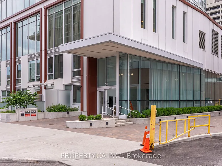 33 Helendale Ave #719 — Photo 2