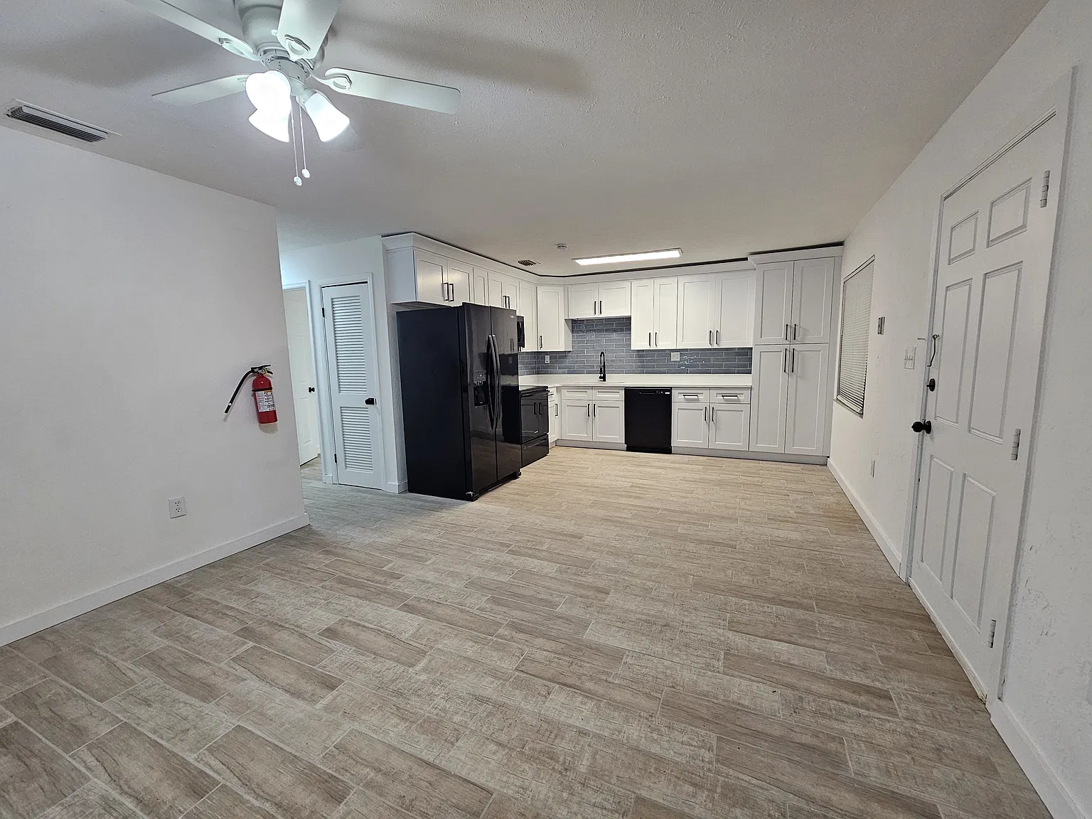 4 bed, 1452 sqft, $2,500 — Photo 4