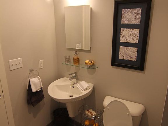 5th image of 105 N 2nd St APT 309