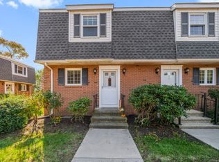 1165 Enfield St APT 11, Enfield, CT 06082