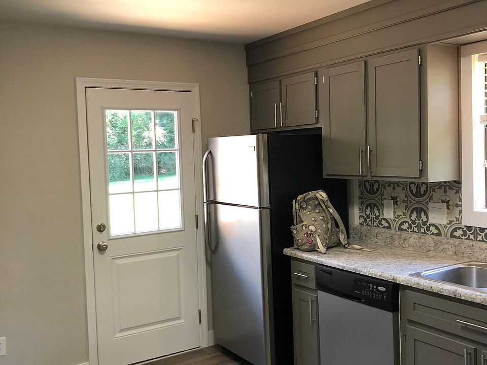 1st image of 2482 Wyatt St
