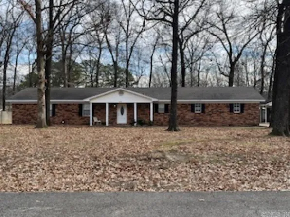 3006 Oakridge Dr, Jonesboro, AR 72405