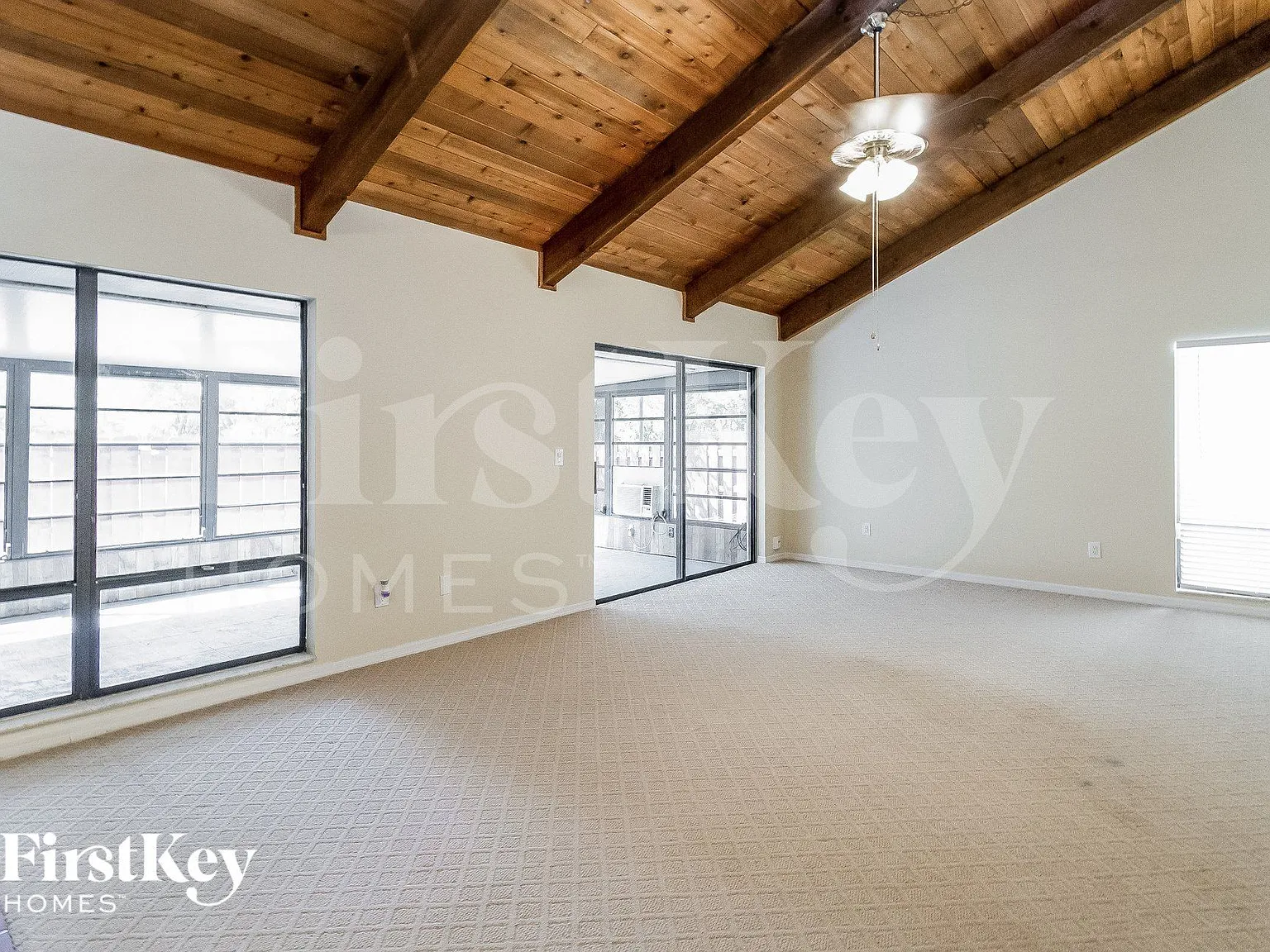 3 bed, 2.0 bath, 1440 sqft, $2,505 — Photo 3