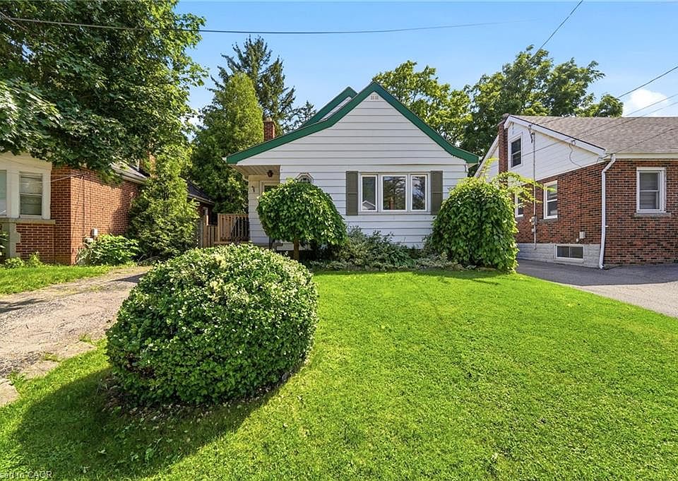 1st image of 61 Glenmount Ave