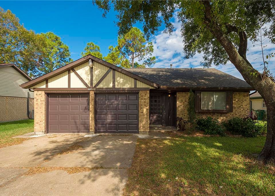 1st image of 4805 Yellowstone Dr