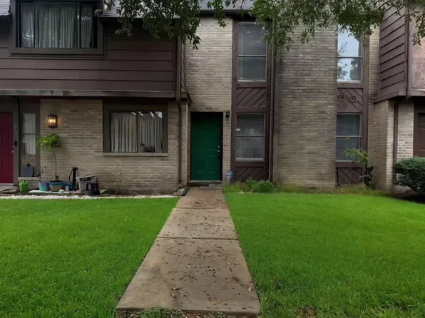 15521 Weldon Dr, Houston, TX 77032