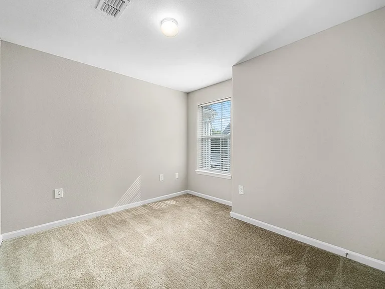 Maple Village Apartments — Photo 123
