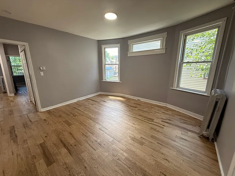 304 Glenwood Ave #1 — Photo 3