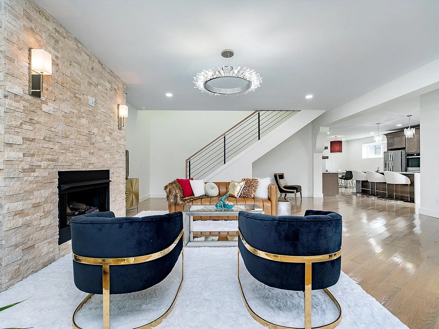 5 bed, 6643 sqft, $4,000 — Photo 4