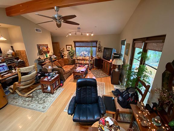 5th image of 1226 N Topanga Canyon Blvd