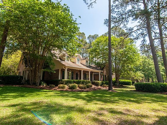 3rd image of 804 Lake Laurie Dr