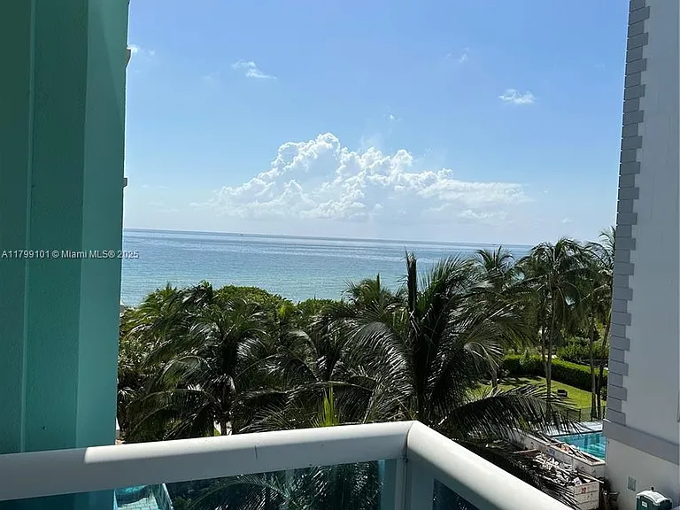 9201 Collins Ave #524 — Photo 1