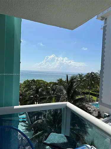 9201 Collins Ave #524 Photo 1