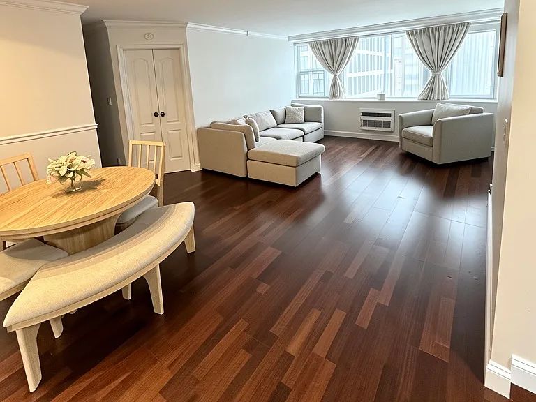 253 E Delaware Pl #21F — Photo 7