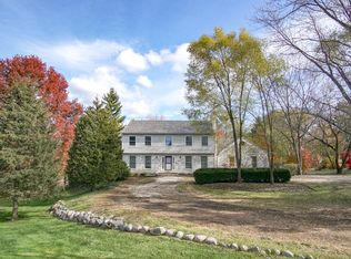 115 Ela Rd, Inverness, IL 60067