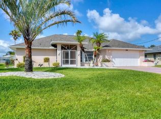 119 Fairway Rd, Rotonda West, FL 33947