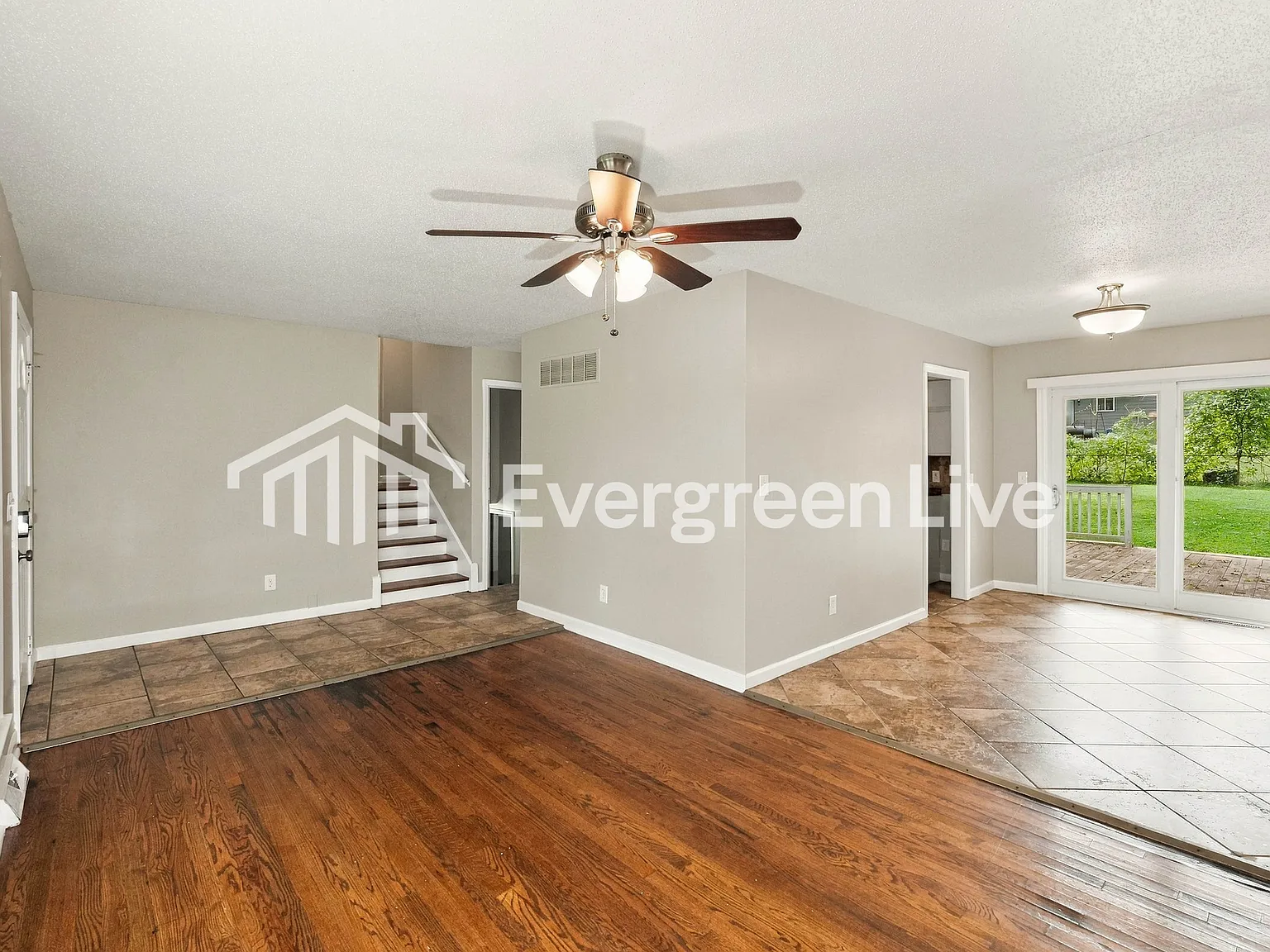 3 bed, 2.0 bath, 1236 sqft, $1,495 — Photo 3