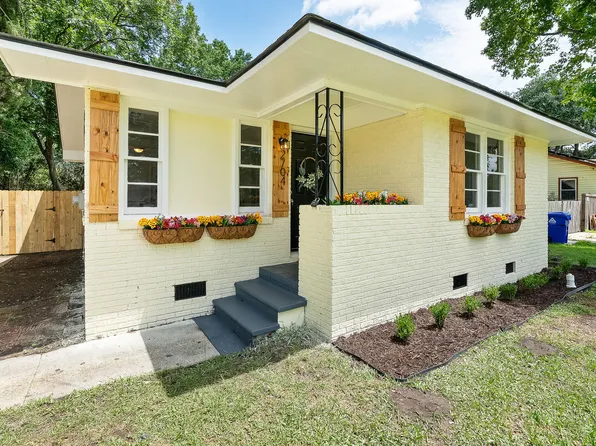 2704 Orchid Ave, North Charleston, SC 29405