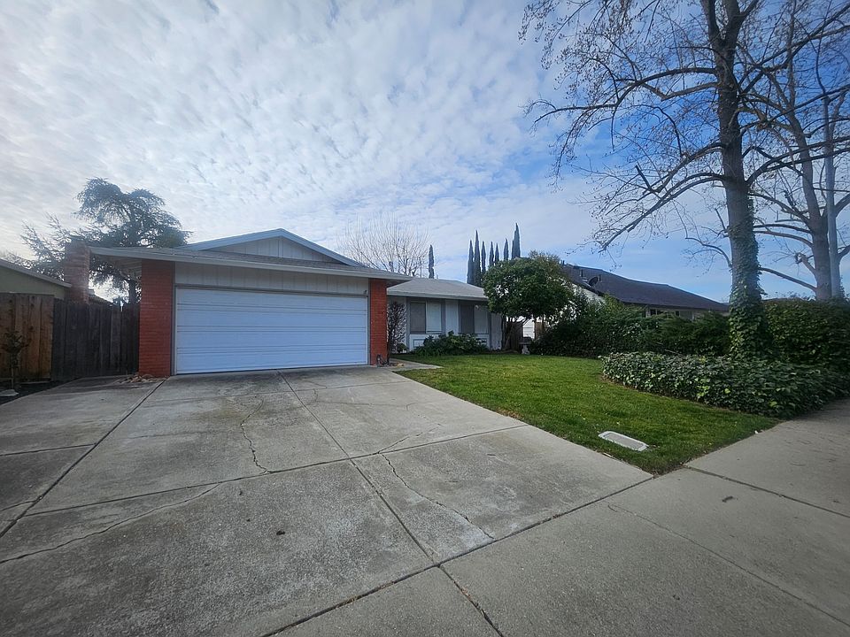 1st image of 553 Covington Way