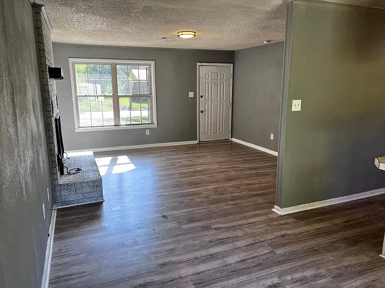 234 N Walco Rd — Photo 7
