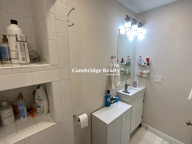 67 Temple St #1T — Photo 20