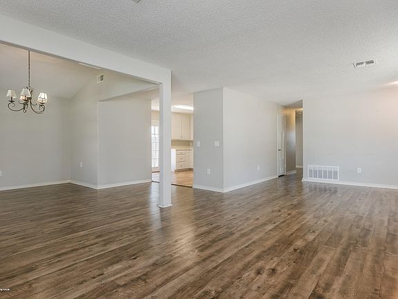 3rd image of 4825 W 10th Ave