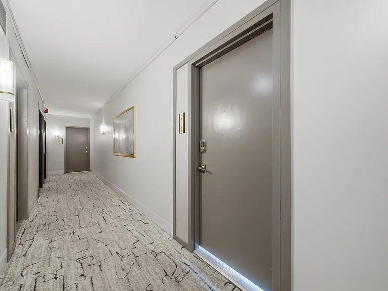 3200 N Lake Shore Dr #2102 — Photo 3