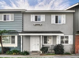 9615 Kensington Dr, Huntington Beach, CA 92646