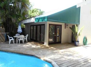 2777 Shipping Ave, Miami, FL 33133