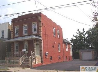 371 Grove St, Perth Amboy, NJ 08861