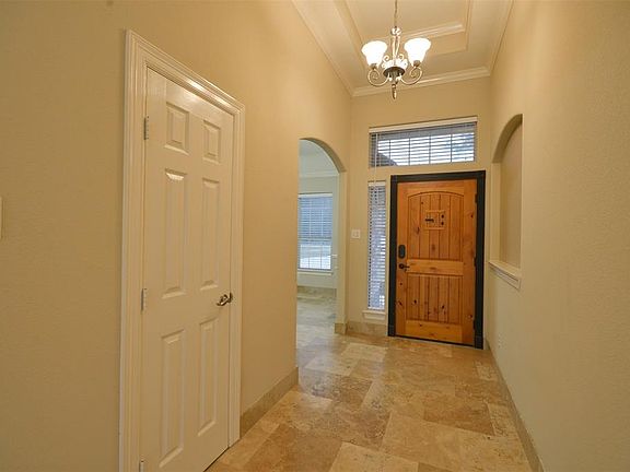 4th image of 22877 Cumbre Dr