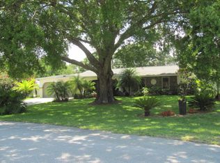 613 Brisbane St NE, Palm Bay, FL 32907