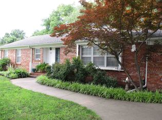 808 Edgewood Dr, Ponca City, OK 74604