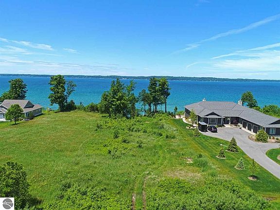3rd image of 9155 Bayridge Dr Lot 8