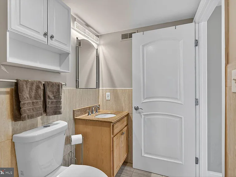 712 Marietta Pl NW #204 — Photo 14