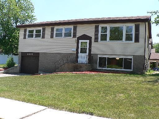 1st image of 8841 W 91st Pl