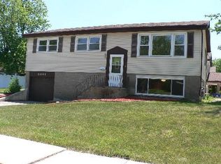 8841 W 91st Pl, Hickory Hills, IL