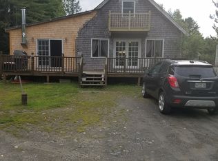 57 N Dexter Rd, Sangerville, ME 04479