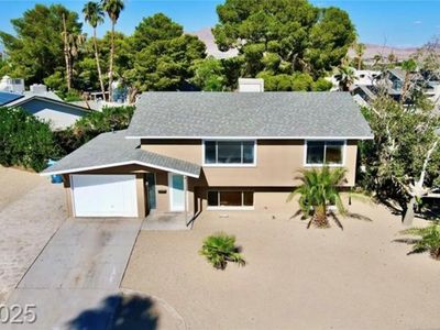 3950 Ventura Way, Las Vegas, NV, 89121