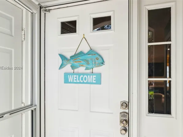 70 Shipyard Dr APT 130, Hilton Head Island, SC 29928