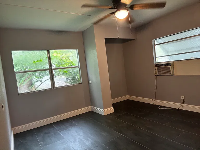 4237 Richmond Ave — Photo 9