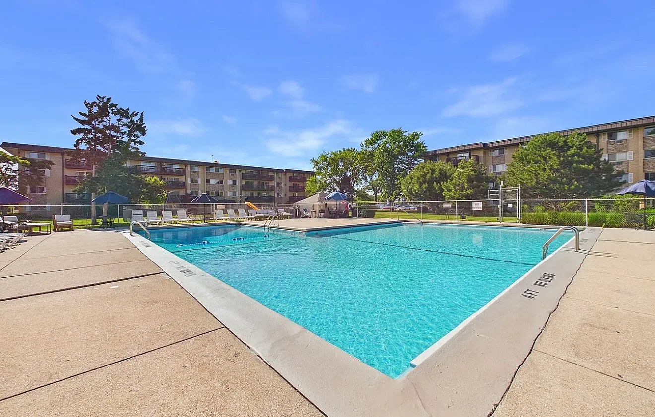 1 bed, 750 sqft, $1,700 — Photo 2