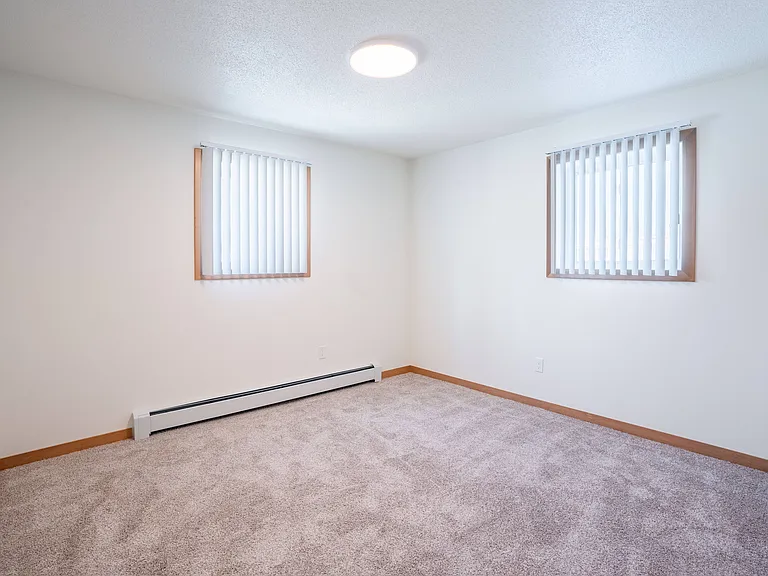 Cherry Creek Apartments | 21D | Bedroom