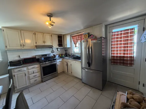 12 Appleton St Floor 2, Malden, MA 02148