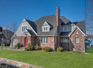 282 E Shore Trl, Sparta, NJ 07871