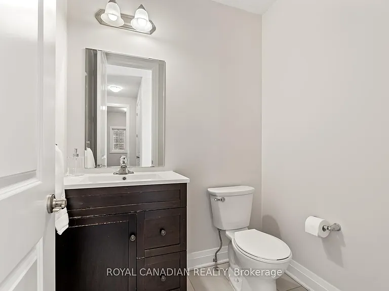 301 Buttonbush St #UPPER — Photo 17