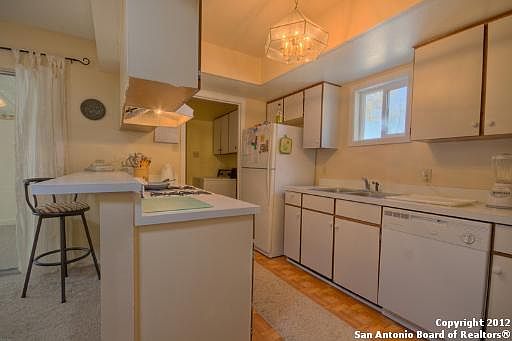 5th image of 1901 Leslie Dr. #A